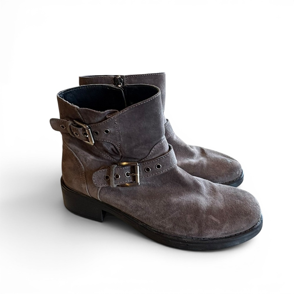 Aquatalia‎ Marvin K Women' s 9 Grey Suede Moto Ankle Boots Buckle Made in Italy